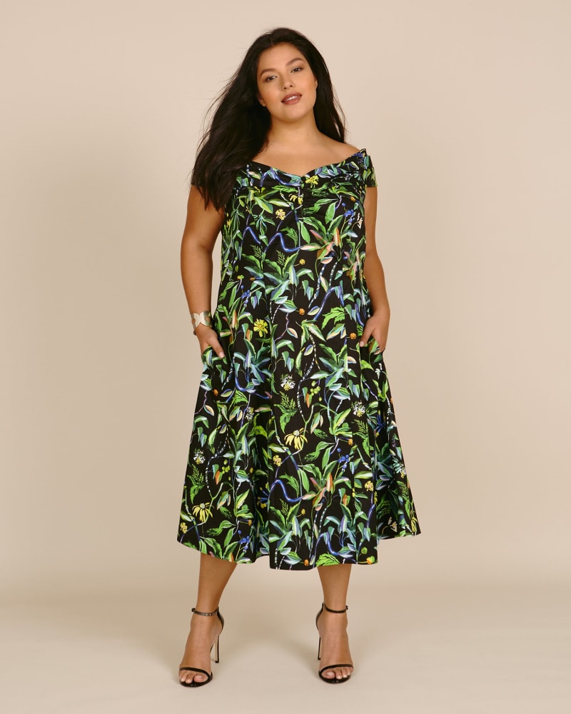Front of a model wearing a size 16 Printed Cotton Poplin Off-the-Shoulder Day Dress in Black by Jason Wu Collection. | dia_product_style_image_id:225936